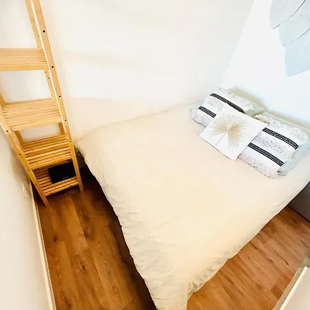 Apartment Vue Plongeante Les Pieds Dans L'eau, Piscine Et *